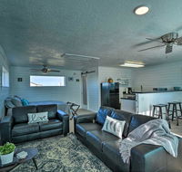 Inviting Studio -  Mile to Surfside Beach