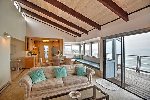 Irish Beach 'Ocean View' Home On Manchester Coast! - Bet 4u 1