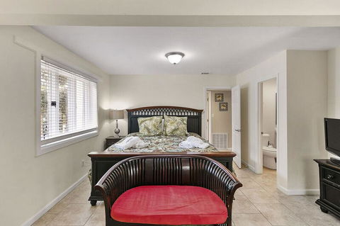 Island Getaway By Five Star Properties - Click Find 2