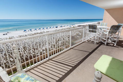 Islander 4002: Ideal Location! Breathtaking Views! Bch Srvc- Golf Movies WiFi - Click Find 1
