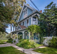 Kaleidoscope Inn  Gardens