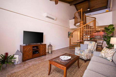 Kamaole Sands 3-404 - Two Bedroom Condo - Click Find 1