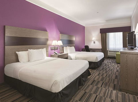 Kemah Edgewater Hotel - Click Find 1