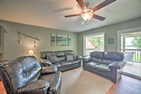 Kentucky Lake Retreat With Private Dock & Deck - Bet 4u 3