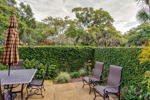 Ketch Court 824 - Click Find 0