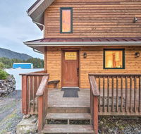 Ketchikan Apt - Walk to Refuge Cove Beach