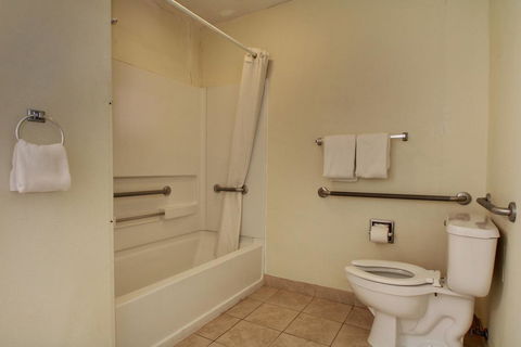 Key West Inn - Cookeville - Click Find 1