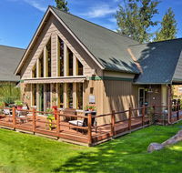 Klamath Falls Home 3.5 Miles from the Lake