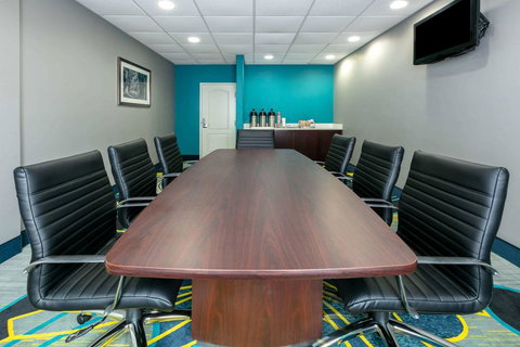 La Quinta By Wyndham Horn Lake / Southaven Area - Bet 4u 1