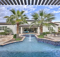 La Villa Gilbert with Luxury Pool - Golfing Shopping