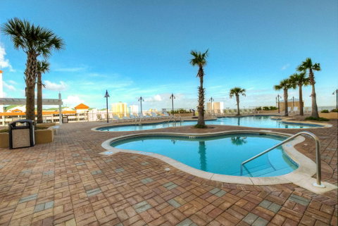 Laketown Wharf 906 By ZIA VR - Click Find 3