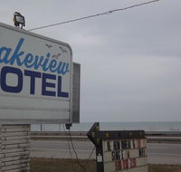Lakeview Motel