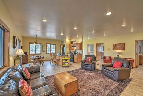Large Ten Sleep Home On Main St, 10 Mins To Canyon - Click Find 0