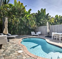 Lauderdale-By-The-Sea Home - Walk to Beach