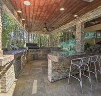 Lavish El Cajon Home w/Grill Station3 Decks