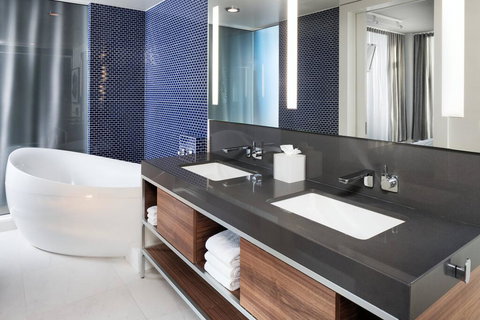 Le Meridien Chambers - Bet 4u 3