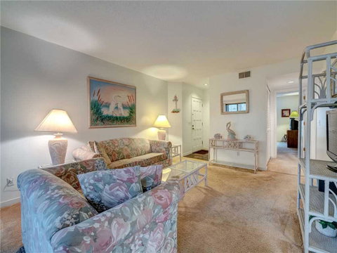 Lighthouse Tennis 2399, 1 Bedroom, Lagoon View, Pool Access, Sleeps 6 - Click Find 1
