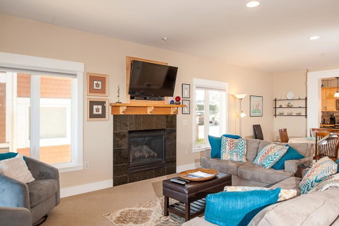 Lighthouse View At Shoreline Ridge - Click Find 1
