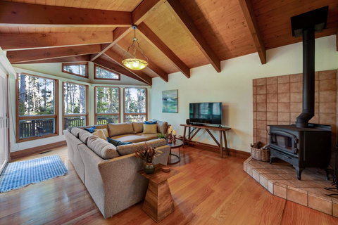 Little River Retreat - Bet 4u 1