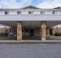 Little Rock Inn  Suites