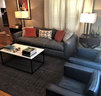 Luxe Modern 4 Bedroom- Covered Parking - Sleeps 8