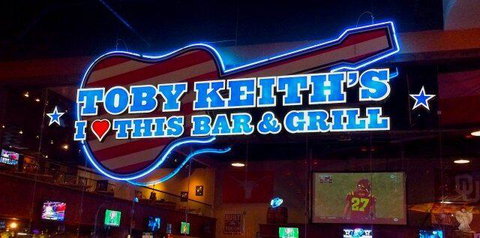 Maxim Hills - 4 Bedroom Home - Click Find 2