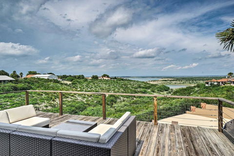 Modern Del Rio Home With Pool And Game Room By Amistad! - Bridge Guide 1