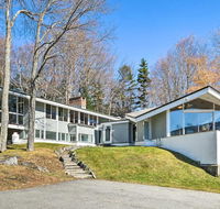 Modern Family Getaway with Mt Snow View Less Than 1 Mi to Lift
