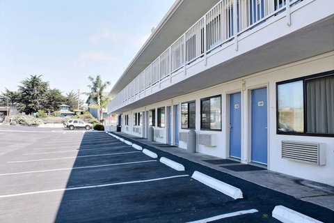Motel 6-Morro Bay, CA - Click Find 3