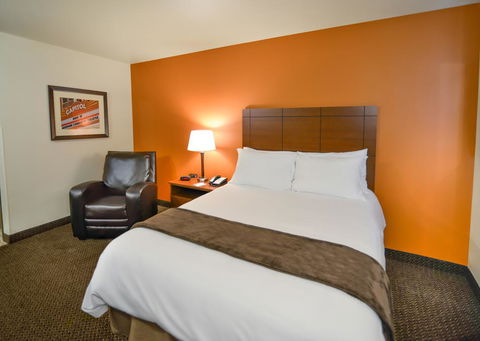 My Place Hotel-Altoona/Des Moines, IA - Lawyer Find 3