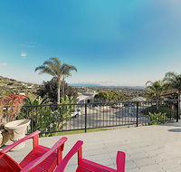New Listing Hillside Beach House w/ Ocean Views home