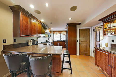 New Listing! Lavish 4-Unit San Antonio Estate Estate - Click Find 1