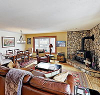 New Listing Mountain-View Getaway Stroll to Town condo