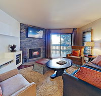 New Listing Renovated Condo w/ Spa - Near Skiing condo
