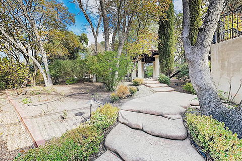 New Listing! Tuscan-Style Villa W/ Pool & Hot Tub Home - Click Find 2