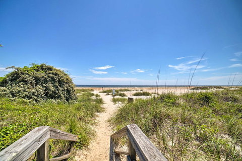 Oak Island Home With Deck And Grill-Steps To Ocean - Click Find 1
