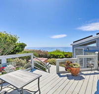Oceanfront Irish Beach 'Sea Haven' Home with Hot Tub