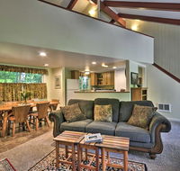 Outdoorsman Abode in Brightwood w/ Large Deck