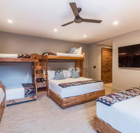Padre Canyon Residences - King Suite and Bunk Room