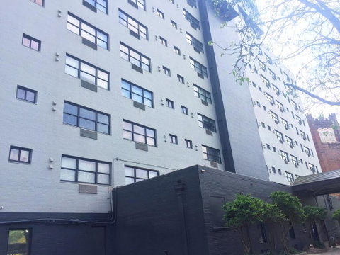 Parkview DOWNTOWN Modern Loft+Full Kitchen, Gym, Rooftop - Click Find 1