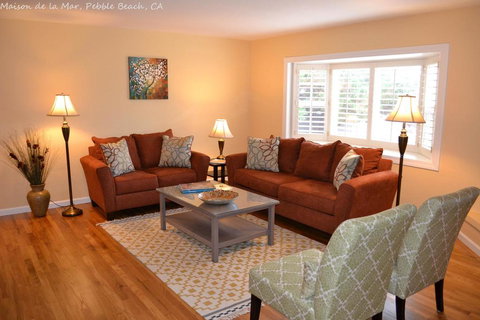 Pebble Beach Retreat - Bet 4u 1