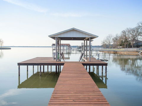 Porch Grove - Southern Charm At It's Finest On Cedar Creek Lake - Bridge Guide 1