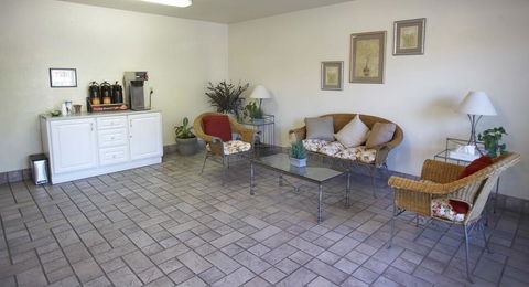 Premier Inns Thousand Oaks - Click Find 2