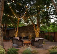 Primrose Inn  Suites