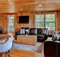 Pristine 2BR E Wakefield Cottage on Waterfront
