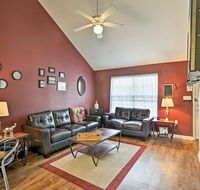 Pristine Tallahassee Townhome Near FSU  Golf