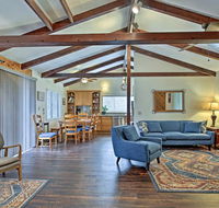 Private 'Buckeye  Boulders' Cabin Near Yosemite