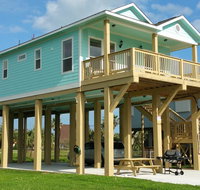 PRIVATE BEACH -- AWAY FROM THE CROWDS - Ocean Views -Short drive to MOODY GARDENS SCHLITTER BAHN PLEASURE PIER
