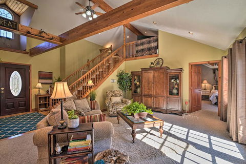 Private Family Home With Deck & Forest Views! - Click Find 3