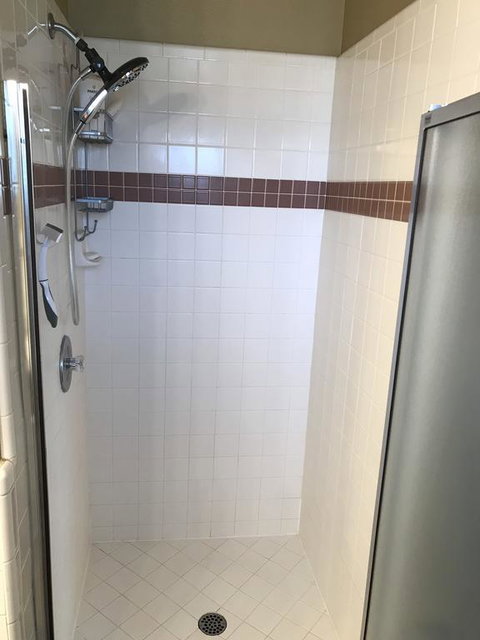 Private Master Bedroom - Bet 4u 3